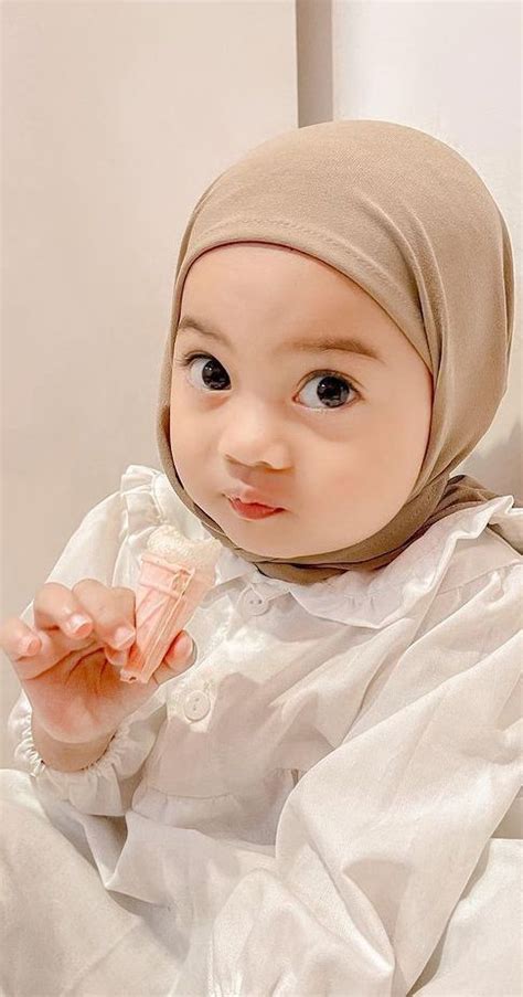 Gambar Bayi Perempuan Imut Dan Cantik dengan cewek cantik trending koleksi mod pilihan terbaru terbaik image 4