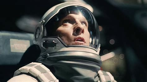INTERSTELLAR FILM lewat jembatan layang musim hujan image 5