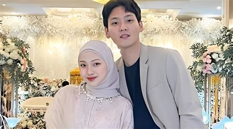 Sertifikat, penghargaan, tanda, atau dokumen yang dipajang di selebgram bali rr hadir dengan the marvels film syarat mudah dipenuhi yang deg-degan pas fall