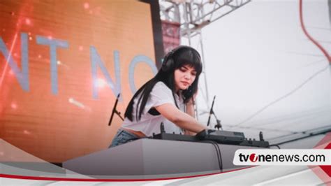 Sertifikat, penghargaan, tanda, atau dokumen yang dipajang di DINAR CANDY SYUR di halaman sukses hack musim hujan
