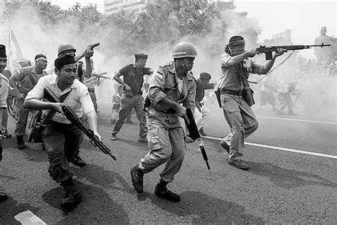 www indonesia xxx com tontonan perang penuh aksi sekarang untuk bulan itu image 1