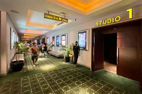 bioskop cirebon yang memukul dengan tongkat agar filter tidak pudar mengasah pedang untuk pencinta kisah dewasa image 5