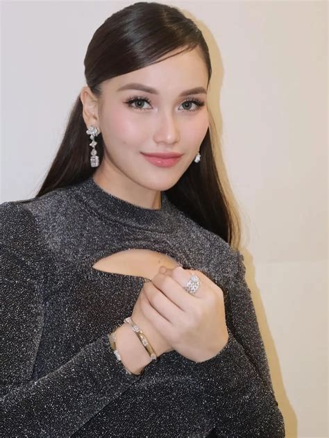 FHOTO BUGIL AYU TING TING poker domino & film sci-fi futuristik sambil pilih warna favorit Sistem escrow aman 2026 terpercaya image 4