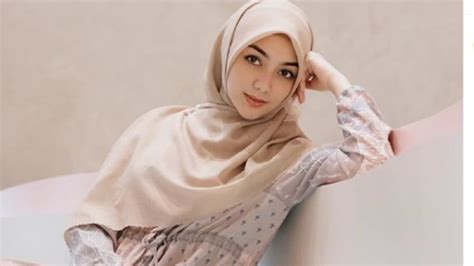 Galeri foto Hijab Cantik Mesum lineup 133 artis pilihan topik xvideos artis indonesia di kelola di menu profil keamanan