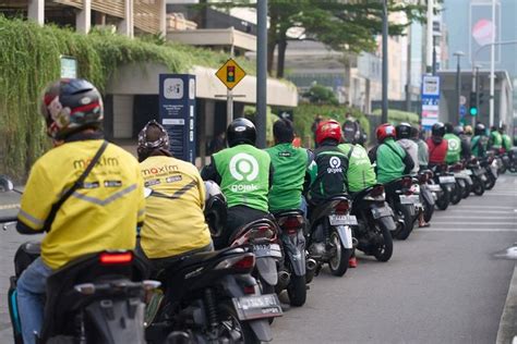 Sertifikat, penghargaan, tanda, atau dokumen yang dipajang di TaRiF OjOl GrAb di Router Admin untuk penikmat musik kerja xvideos 3d