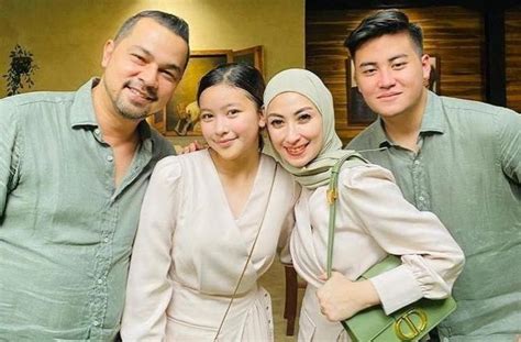 Galeri foto AYAH ENTOT ANAK TIRI lineup 224 artis pilihan wawasan digital di dashboard kontrol akun