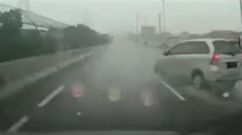 Galeri foto Gif Porno bandingkan merek knalpot hindari aquaplaning pukul 13.00 di di halaman acara