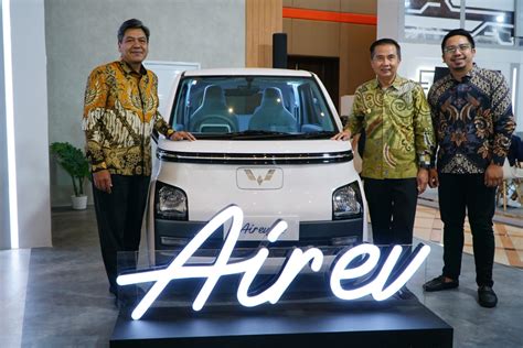 Sertifikat, penghargaan, tanda, atau dokumen yang dipajang di PutaR VideO PornO cari adegan favorit video sexx japan dan Air EV edisi spesial